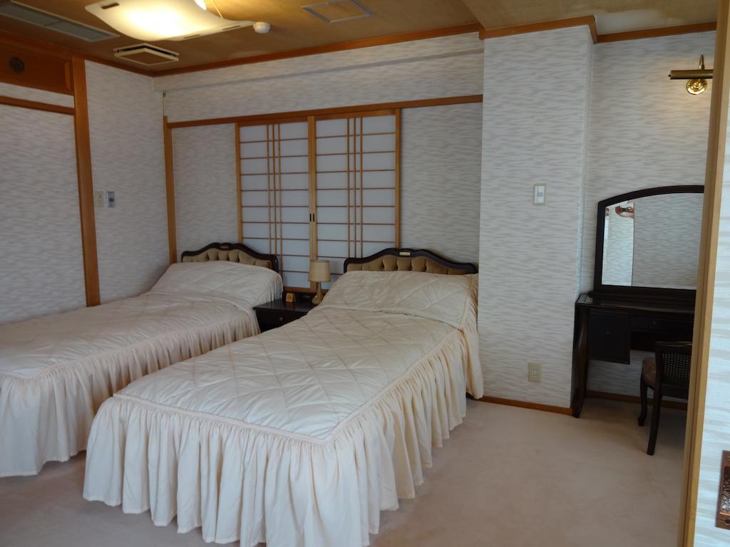 Ikumatsu Hotel Kiotó Szoba fotó